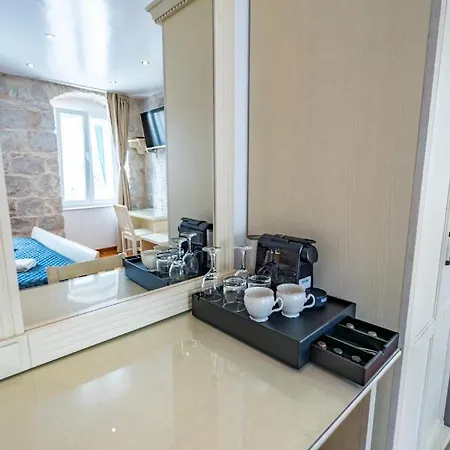 Luxury Lucija And Luka بيت ضيافة 4*